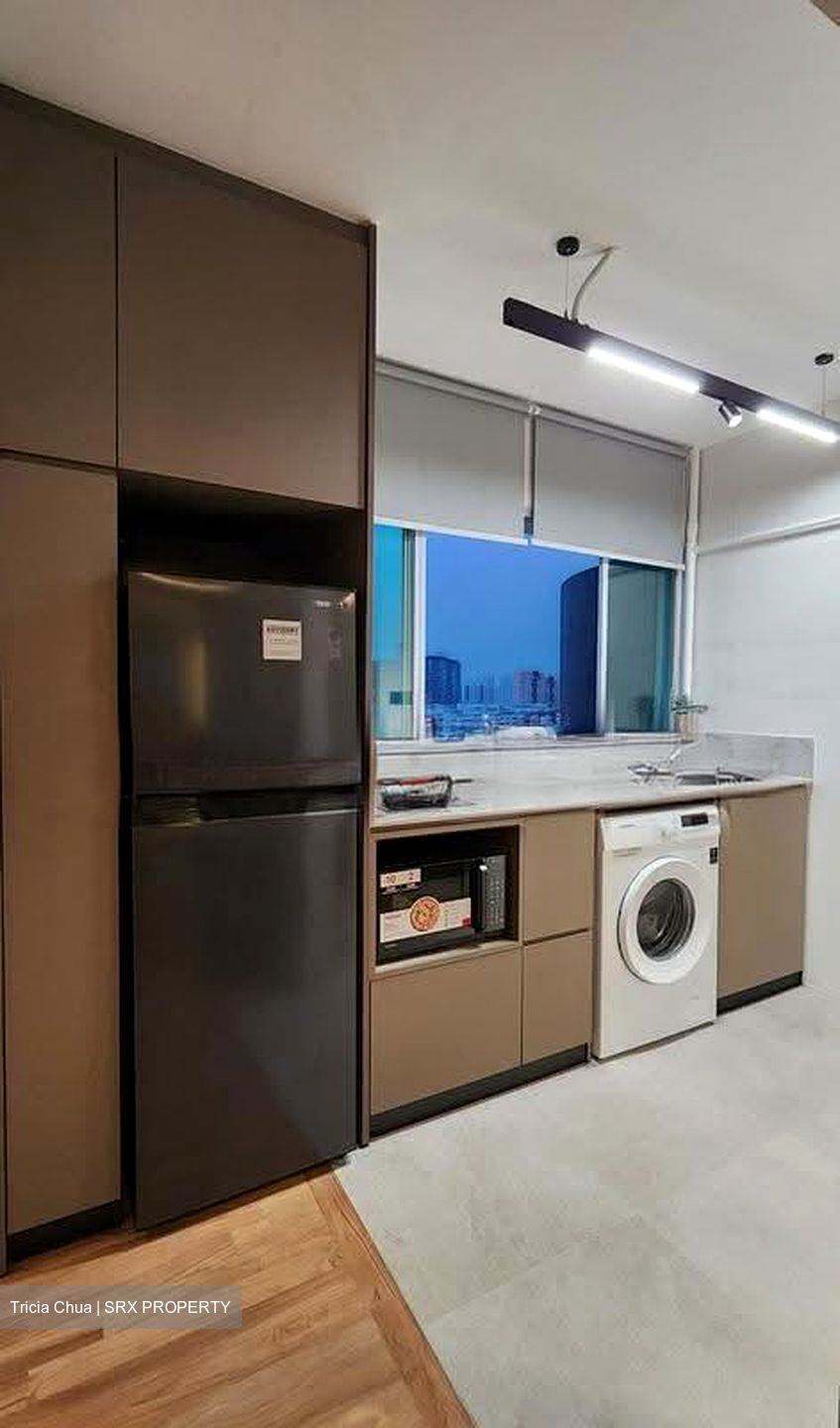 Lakeview Estate (D20), Apartment #639028011